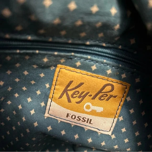 Fossil Key-Per Floral Tote - Picture 9 of 9